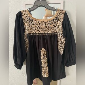 Mi Golandrina Black and Gold Long sleeve Top Sz S